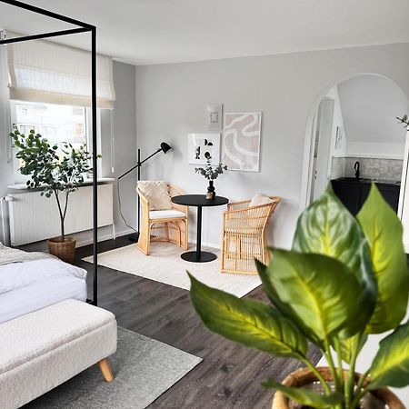 Seaside Rooms - Design-Apartment Mit Balkon & Parkplatz - Inklusive Strandkorb Direkt Am Wasser Und Spa & Sauna Saisonal Büsum Eksteriør billede